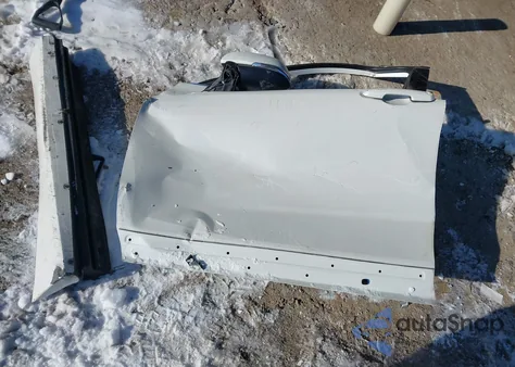 2021 Toyota Highlander Xle from USA, damaged, VIN 5TDGZRBH5MS104661